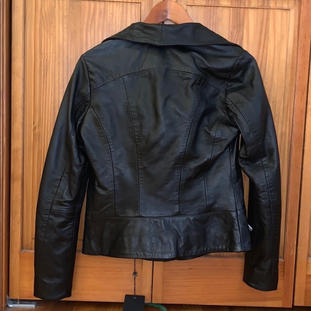 Leather jacket - Picture 2 of 3